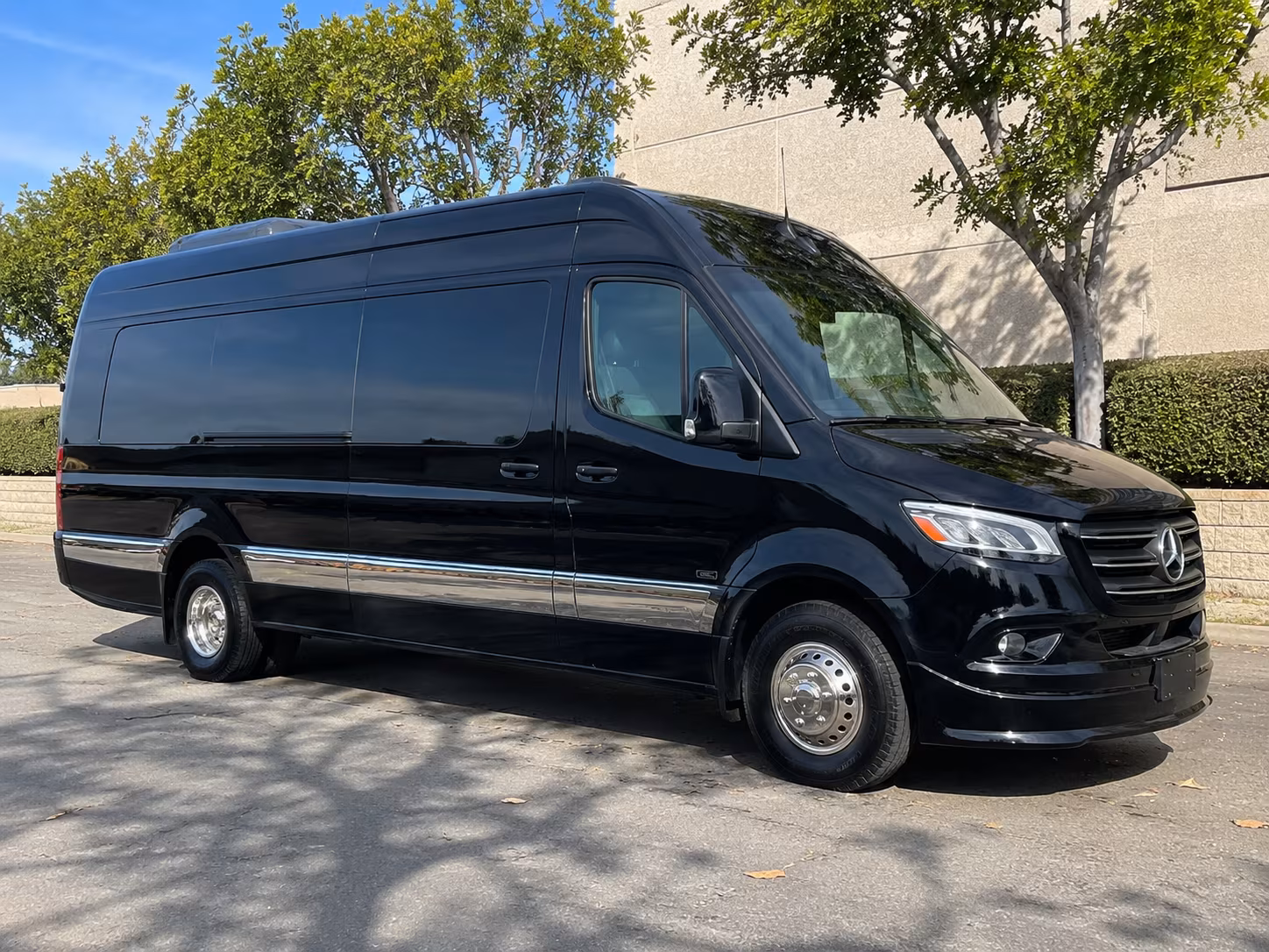 bend airport transportation onboard seating