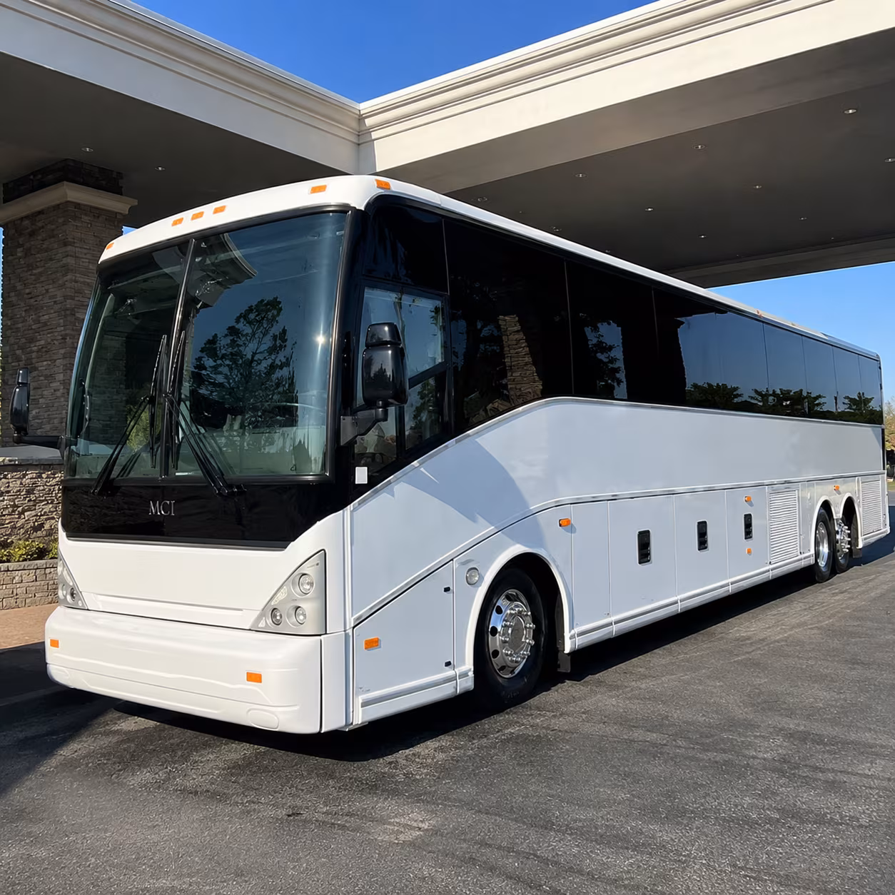 bend charter bus rental fleet